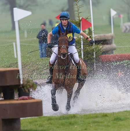 DICKON READER RIDING FERDI II