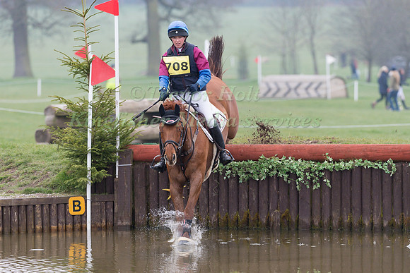 HANNAH BATE RIDING RIVERSIDE VISION