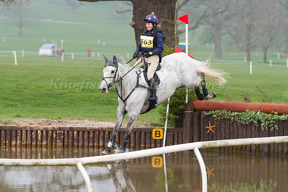 SARA SQUIRES RIDING LADY MOYLISHA
