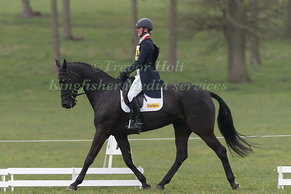 NICOLA WILSON RIDING BULANA