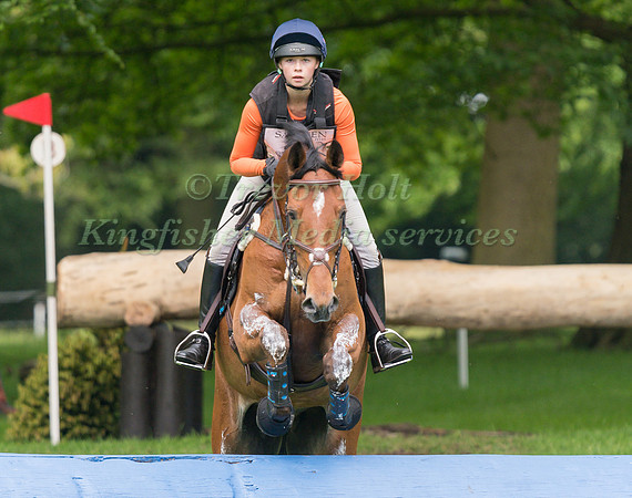 LIZZIE BAUGH (GBR) AND B EXCLUSIVE