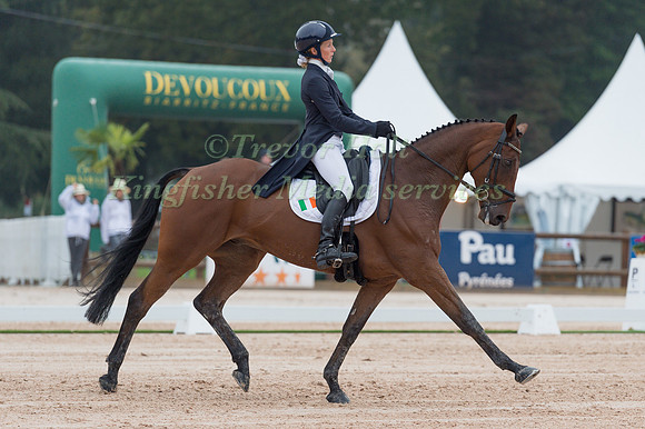 Sarah Ennis (IRL) riding Horseware Stellor Rebound