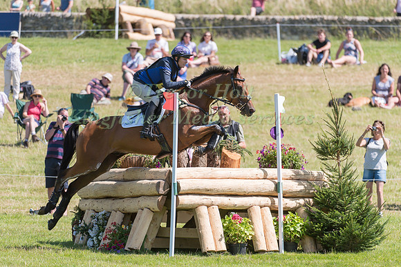 ZARA TINDALL (GBR) RIDING HIGH KINGDOM