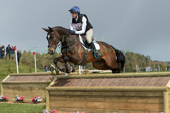 CHLOE PEARSON (GBR) AND BENVENUTO HATTRICKS HOTSOCKS