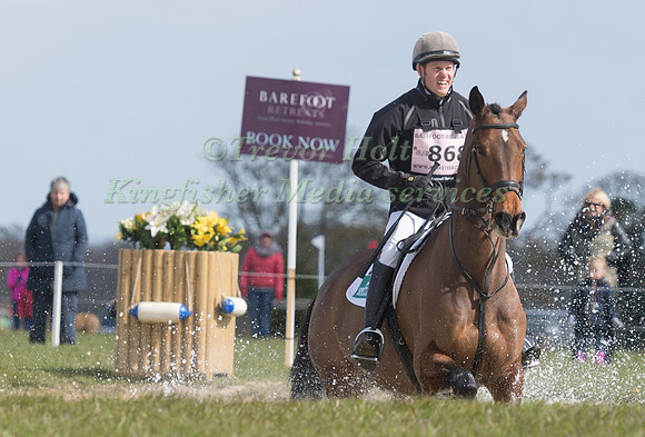 ANGUS SMALES (GBR) AND VALENTINOS KING