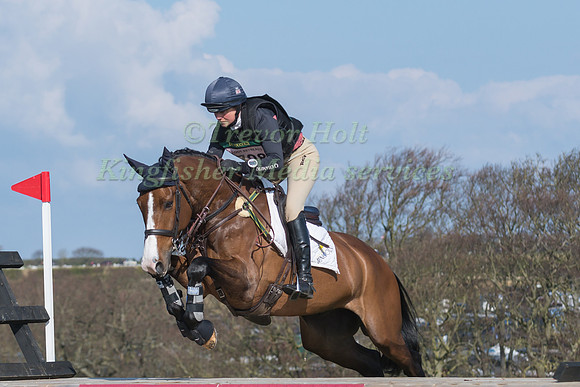 PIGGY FRENCH (GBR) AND SPORTSFIELD TOP NOTCH