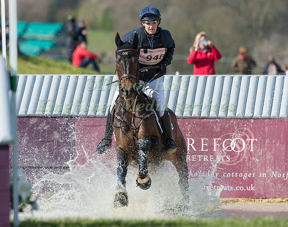 HOLLY WOODHEAD (GBR) AND E WARRANTSSON