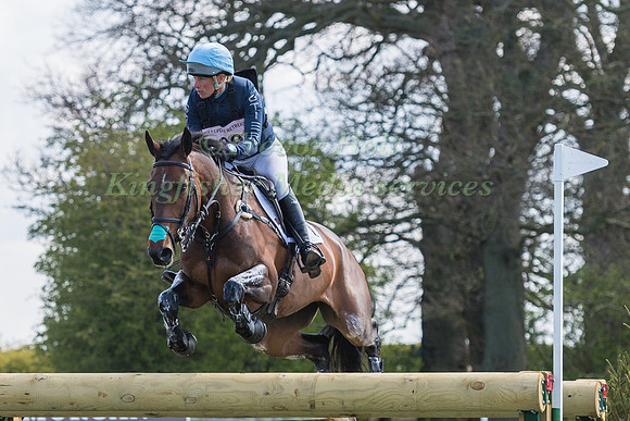 IZZY TAYLOR (GBR) AND PSH GAZELLE