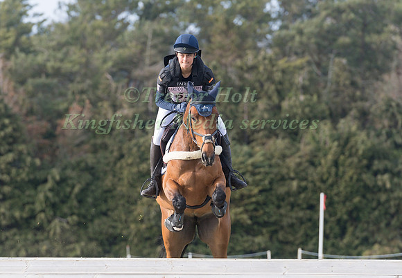 NINA FRENKEL (GBR) AND UPTOWN QUEEN