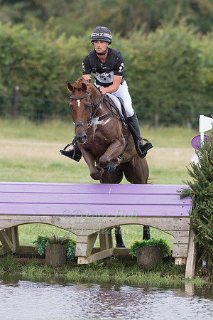 JAMES AVERY AND GORGEOUS DHI