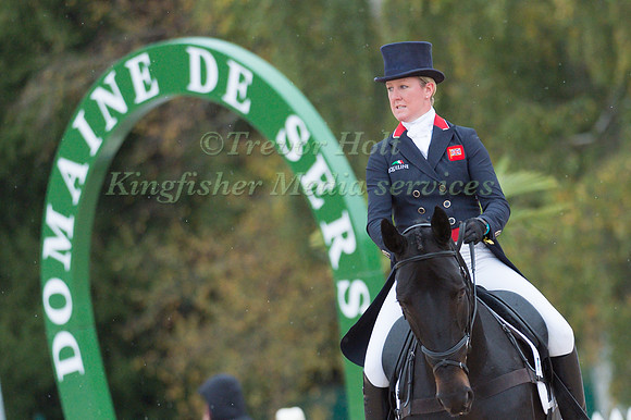 Nicola Wilson (GBR) riding Annie Clover