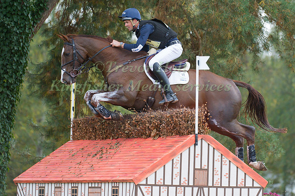 Jonathan Paget of New Zealand riding Clifton Signature