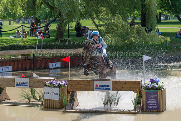 OLIVIA HOLLOWAY (GBR) AND MY CLOVER BAY