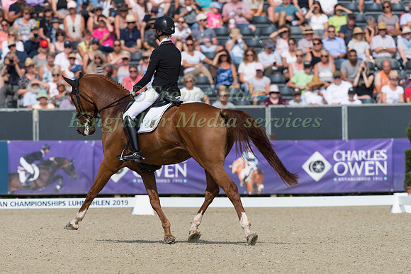 Sandra Auffarth (GER) and Viamant du Matz