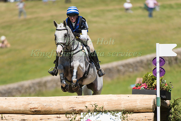 OLIVIA WILMOT (GBR) RIDING ZEBEDEE DE FOJA