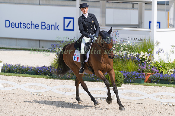 CLARA LOISEAU (FRA) AND WONT WAIT