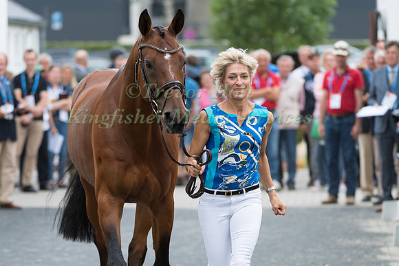 INGRID KLIMKE (GER) AND 535 SAP HALE BOB OLD