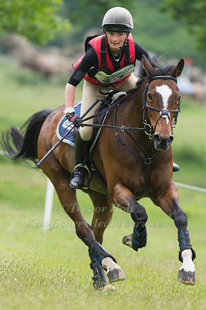 Brier  Leahy (GBR) riding  Kellen