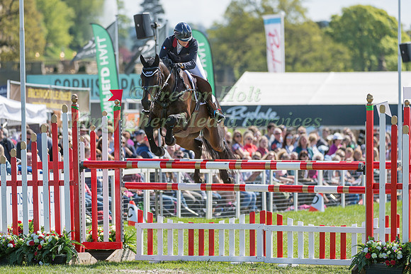 GWENDOLEN FER (FRA) AND ROMANTIC LOVE