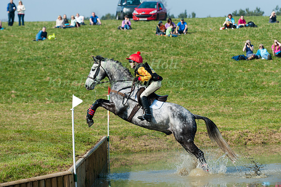 Chloe Bell and Foxhill Jet
