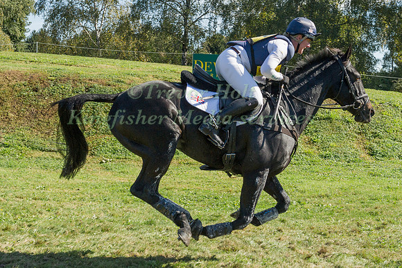 Nicola Wilson (GBR) riding Annie Clover