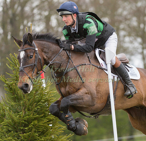 TOM JACKSON (GBR) AND  FIRE FLY