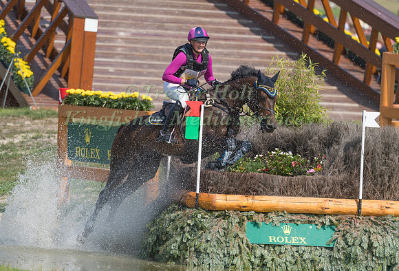 HANNA BERG (SWE) AND QUITE SURVIVOR TAKING PART IN THE CROSS COU