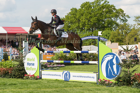 Rosalind Canter (GBR) and Lordships Graffalo