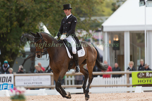 Mark Todd of New Zealand riding NZB Campino
