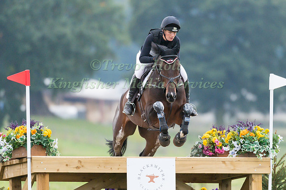 ELIZABETH POWER RIDING DSL THE ENTERTAINER