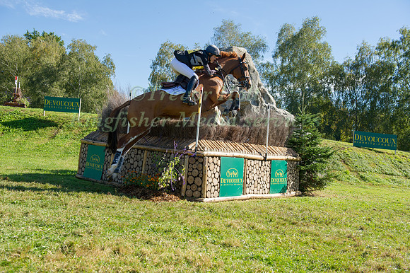 Polly Jackson Griffin (GBR) riding Pappillon
