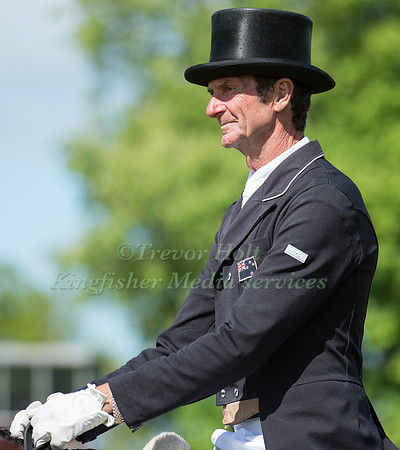 Mark Todd (NZL) riding Leonidas II