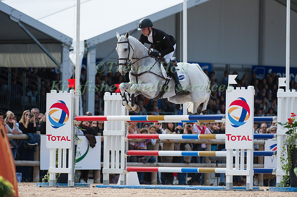 Tim Price of New Zealand riding Lord of the Owls