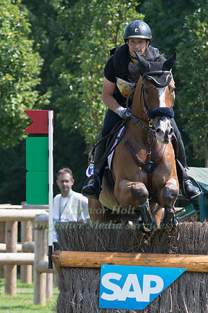 THIBAUT VALETTE (FRA) AND QING DU BRIOT ENE HN
