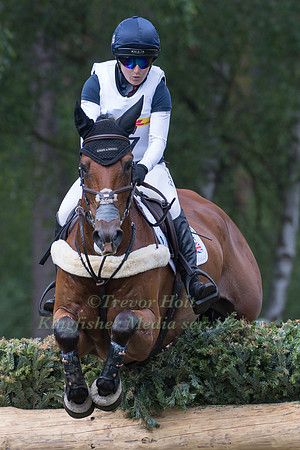 LAURA COLLETT (GBR) AND MR. BASS