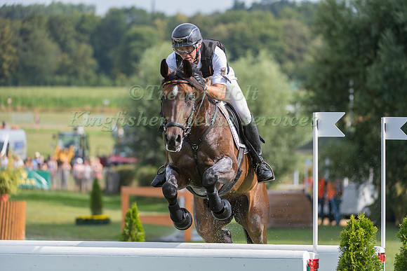 ANDREAS DIBOWSKI (GER) AND  FRH CORRIDA