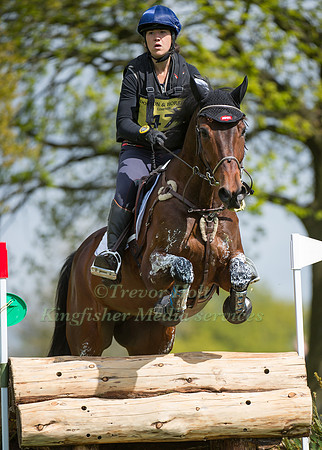 Auriane Coignard (FRA)  riding  OPY DE LA VAUCOULEURS