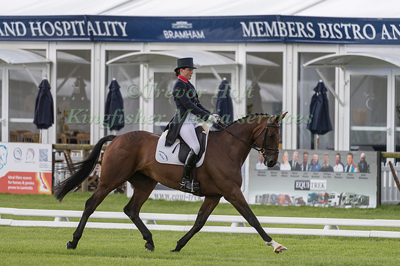 PIGGY FRENCH (GBR) AND VANIR KAMIRA TAKING PART IN THE DRESSAGE PHASE OF THE  CCI THREE STAR COMPETITION AT THE 2017 EQUI-TREK BRAMHAM INTERNATIONAL HORSE TRIALS