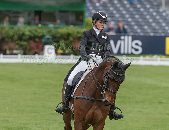 Julia Norman (GBR) and  Carryon Bobby Boy