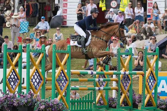 EMILY KING (GBR) AND DARGUN-8