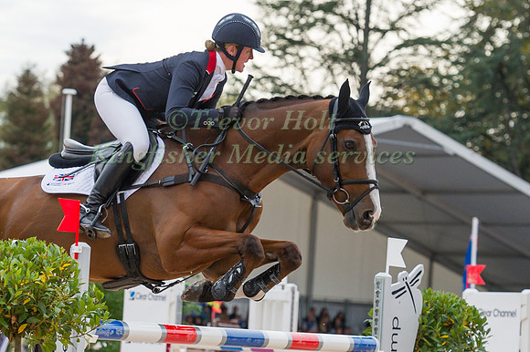 Nicola Wilson (GBR) riding One Two Many