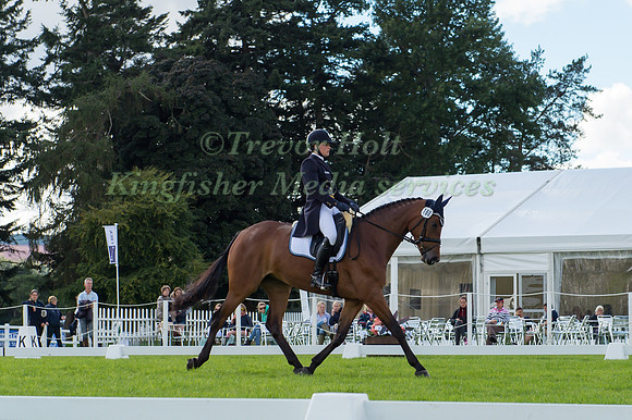 JOSEPHINE  SCHNAUFER (GER) RIDING VIVIAN 47