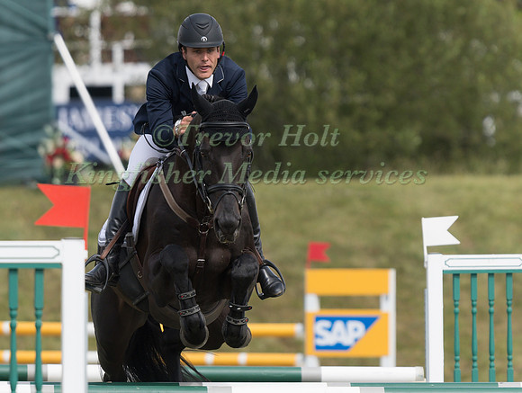 SIDNEY  DUFRESNE (FRA) AND TRESOR MAIL-3