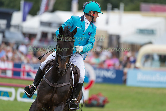 ANDREW  HOY (AUS) RIDING CHEEKY CALIMBO