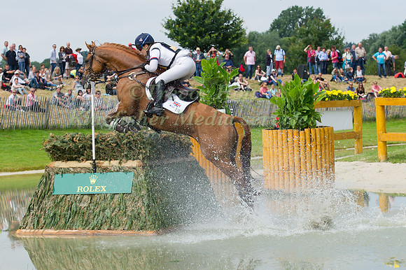 Laura Collett (GBR) and Grand Manoeuvre