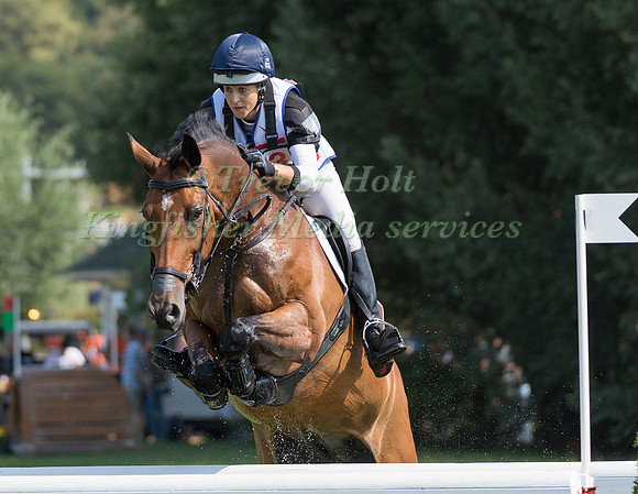 SARAH BULLIMORE (GBR) AND REVE DU ROUET