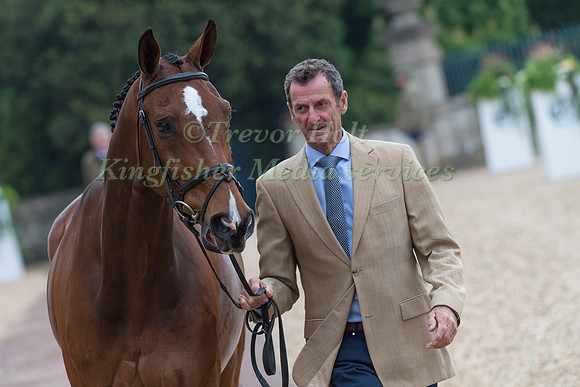 Mark Todd (NZL) and  NZB Campino