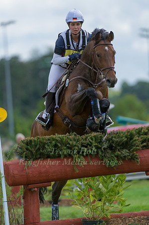 Franka Luedeke and Cero song