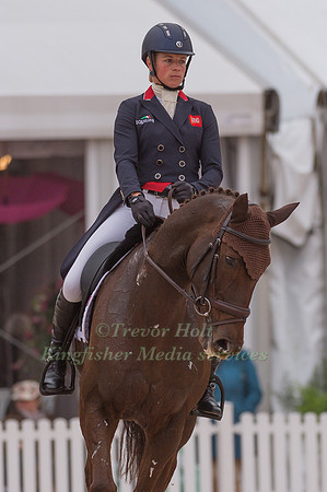 IZZY TAYLOR (GBR) AND FROG ROCK