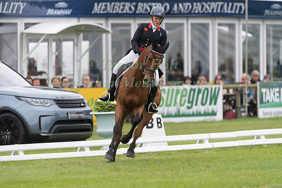 GEMMA TATTERSALL (GBR) AND SANTIAGO BAY
